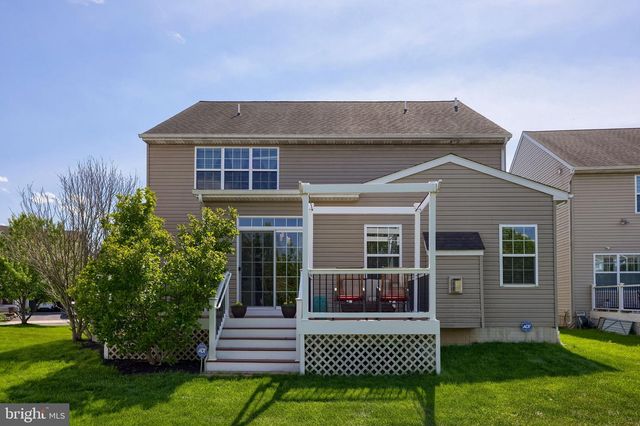 504 BROOKSHIRE DR, Lancaster, PA 17601
