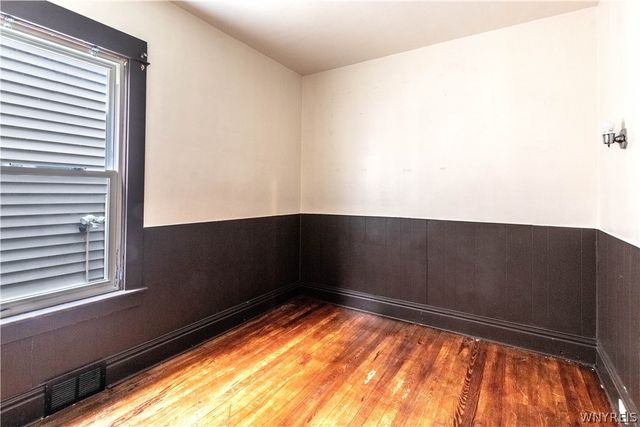 68 Princeton Place, Buffalo, NY 14210