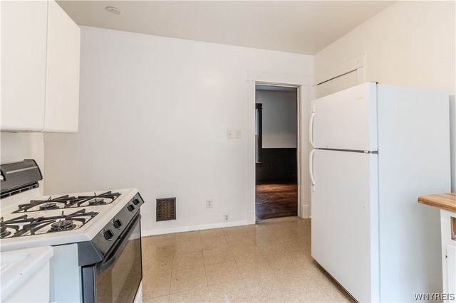 68 Princeton Place, Buffalo, NY 14210