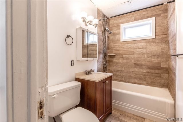 68 Princeton Place, Buffalo, NY 14210