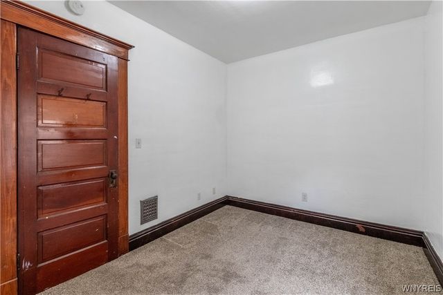 68 Princeton Place, Buffalo, NY 14210