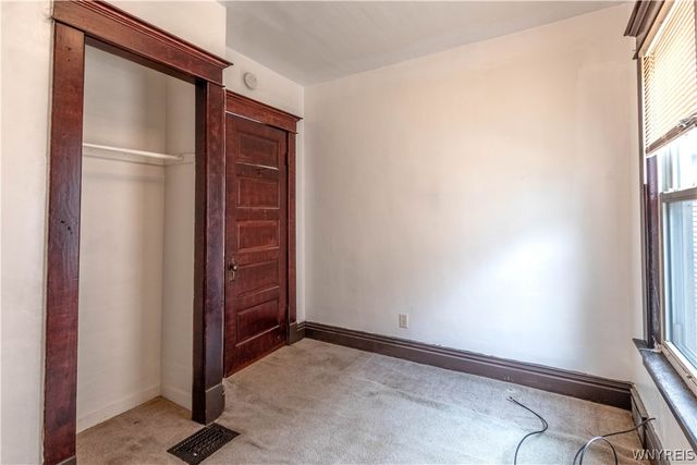 68 Princeton Place, Buffalo, NY 14210