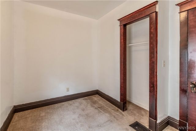 68 Princeton Place, Buffalo, NY 14210