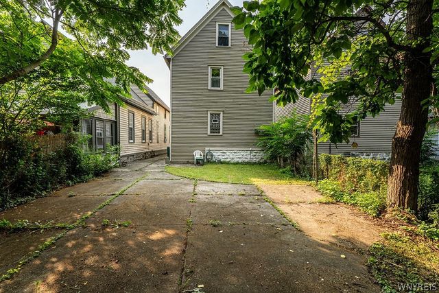 68 Princeton Place, Buffalo, NY 14210
