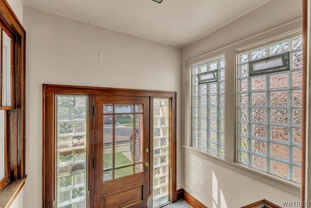 68 Princeton Place, Buffalo, NY 14210