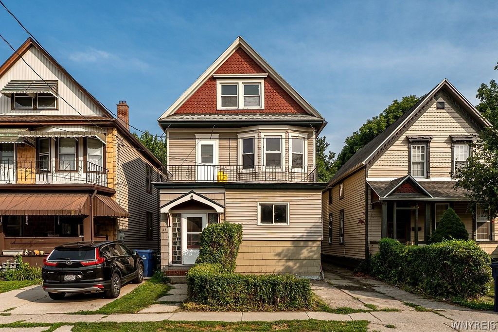 68 Princeton Place, Buffalo, NY 14210