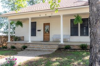 607 S Day Street, Brenham, TX 77833