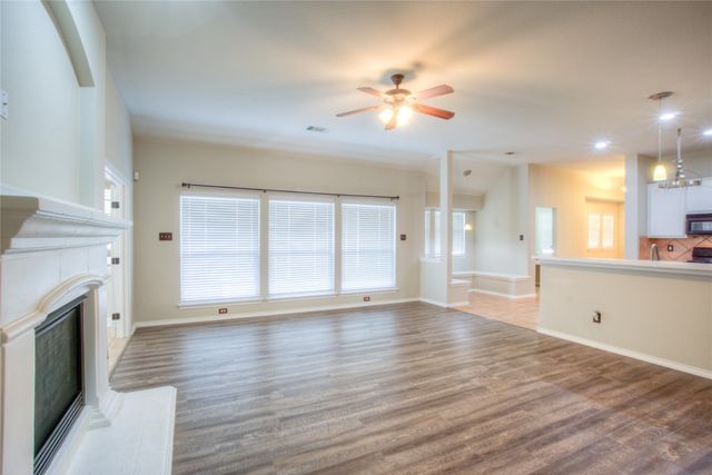 5012 Nash Lane, Fort Worth, TX 76244