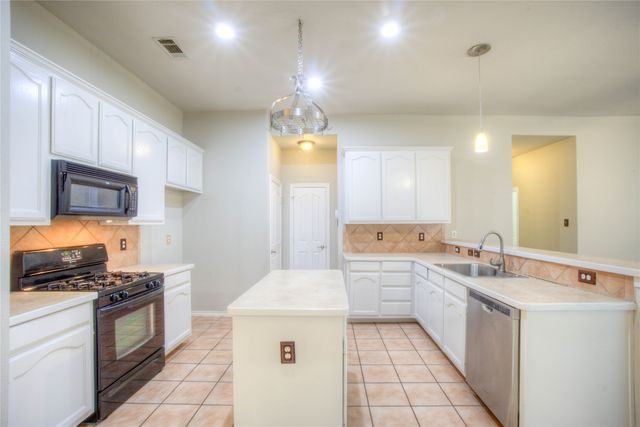 5012 Nash Lane, Fort Worth, TX 76244