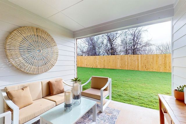 544 Jameson Street, Springtown, TX 76082