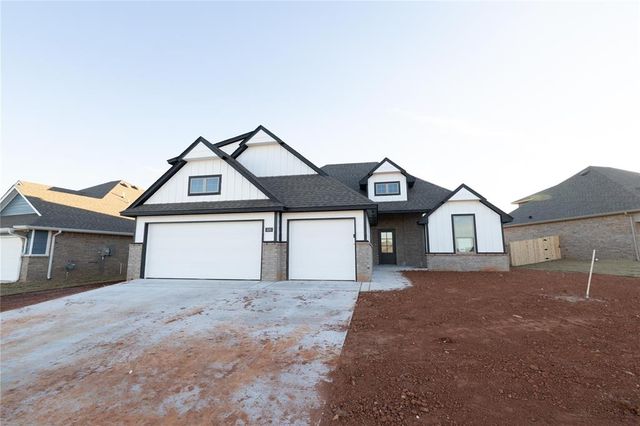 800 Halley Drive, Moore, OK 73160