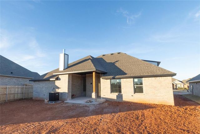 800 Halley Drive, Moore, OK 73160