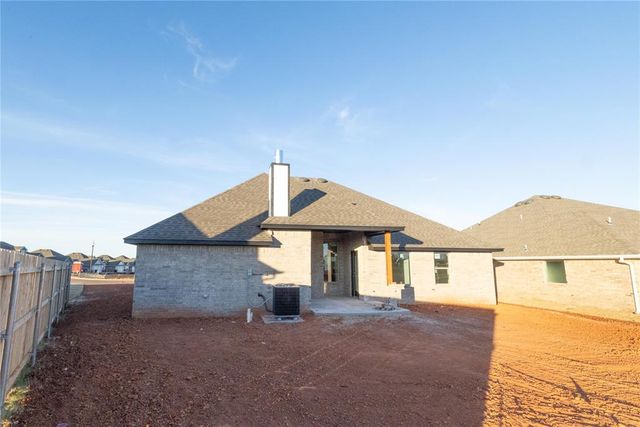 800 Halley Drive, Moore, OK 73160