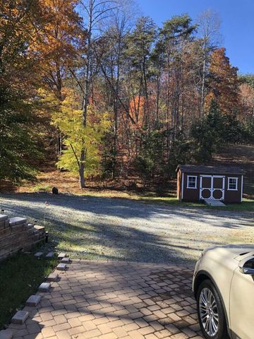 110 Windmere TRL, Moneta, VA 24121