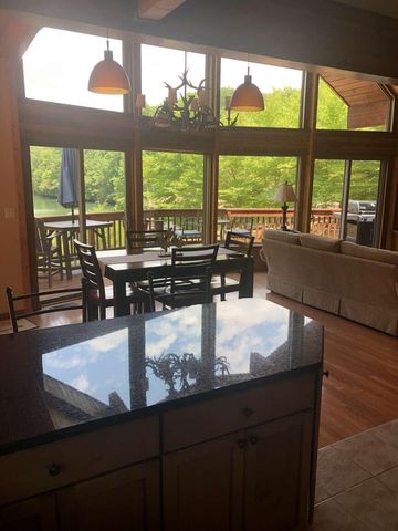 110 Windmere TRL, Moneta, VA 24121