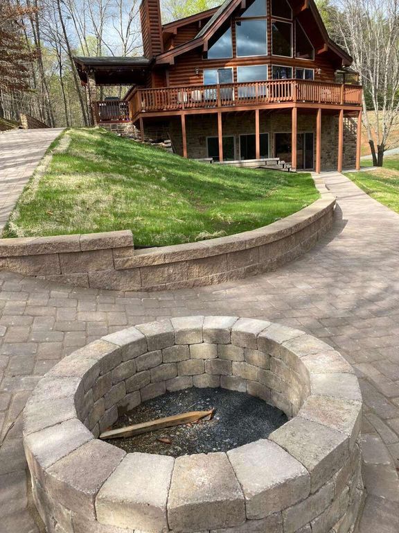110 Windmere TRL, Moneta, VA 24121