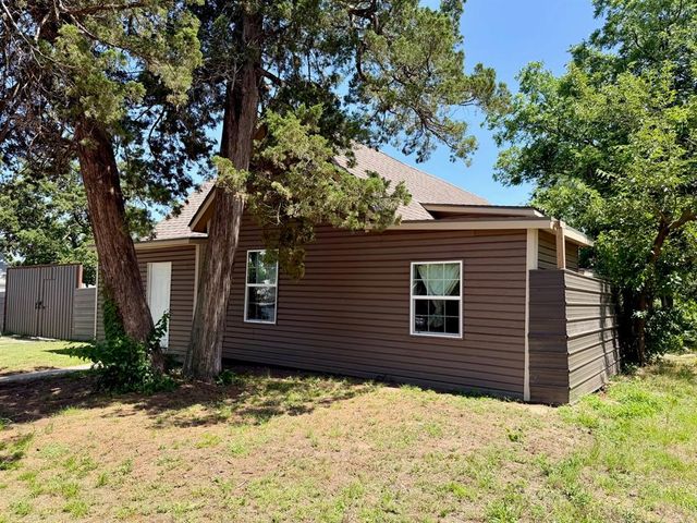 115 W Farrall Street, Shawnee, OK 74801
