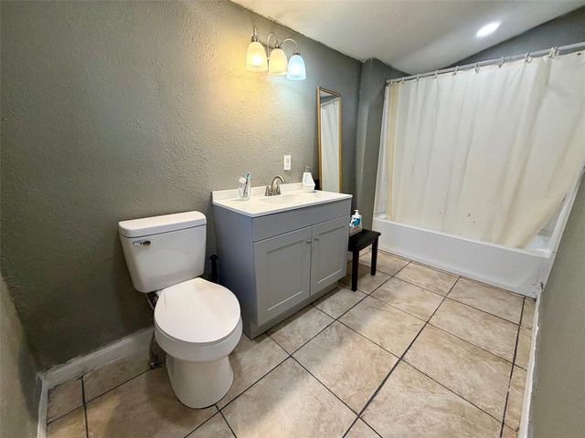 115 W Farrall Street, Shawnee, OK 74801