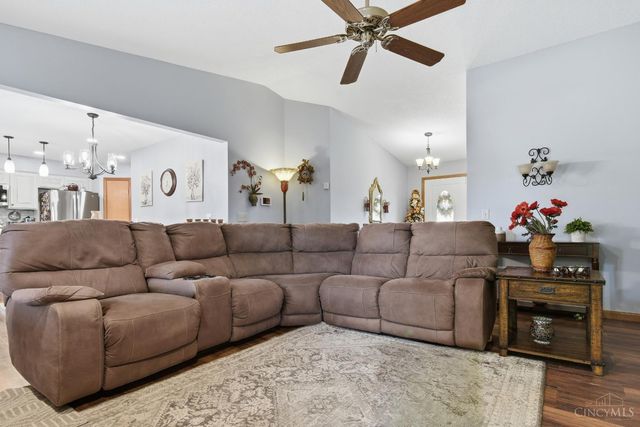 3802 Charfield Lane, Hamilton, OH 45011