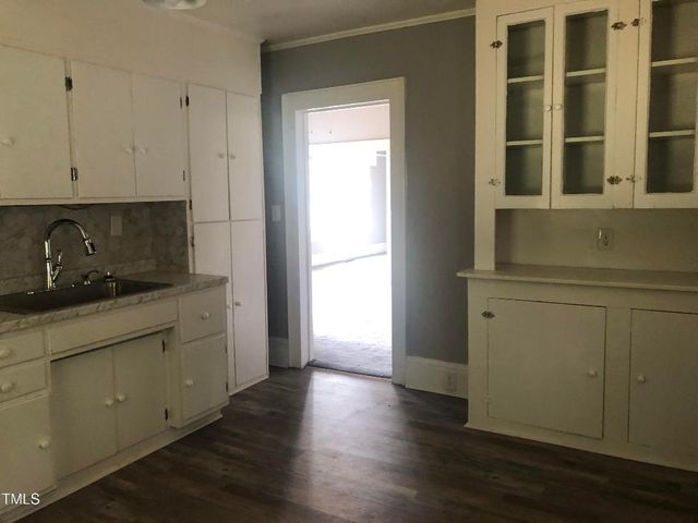 3124 Raleigh Road, Henderson, NC 27537