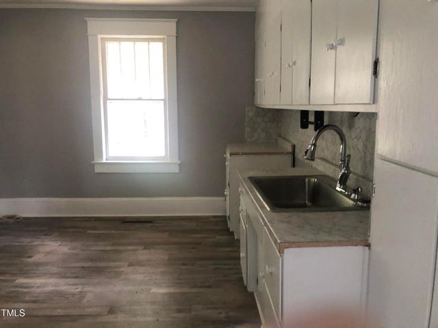 3124 Raleigh Road, Henderson, NC 27537