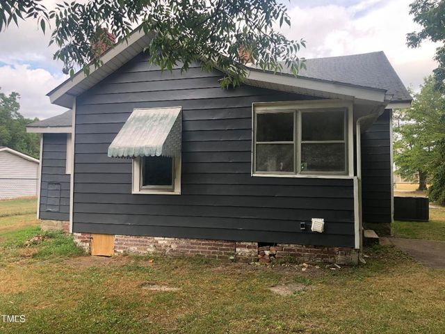 3124 Raleigh Road, Henderson, NC 27537