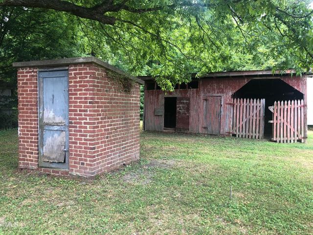 3124 Raleigh Road, Henderson, NC 27537