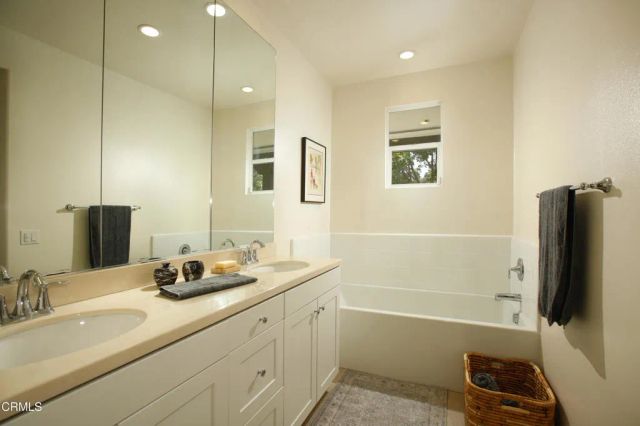 281 N Mar Vista 14, Pasadena, CA 91106