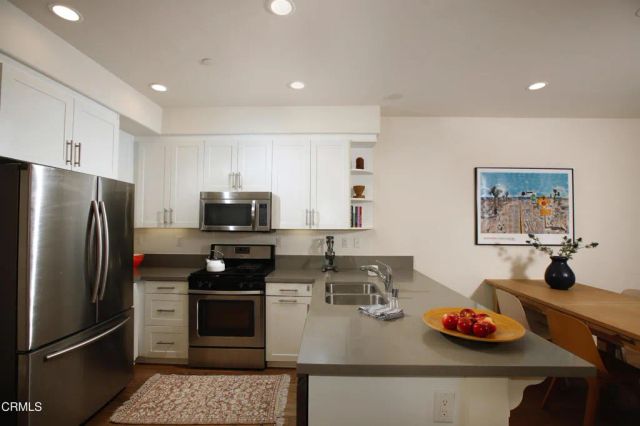 281 N Mar Vista 14, Pasadena, CA 91106