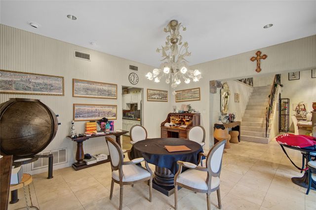 526 Bolton Place, Houston, TX 77024