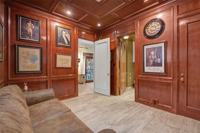 526 Bolton Place, Houston, TX 77024