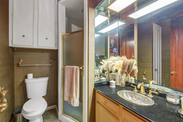 526 Bolton Place, Houston, TX 77024