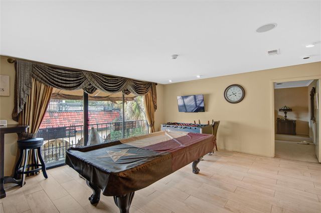 526 Bolton Place, Houston, TX 77024