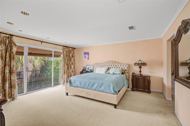 526 Bolton Place, Houston, TX 77024