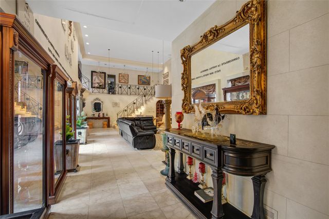 526 Bolton Place, Houston, TX 77024