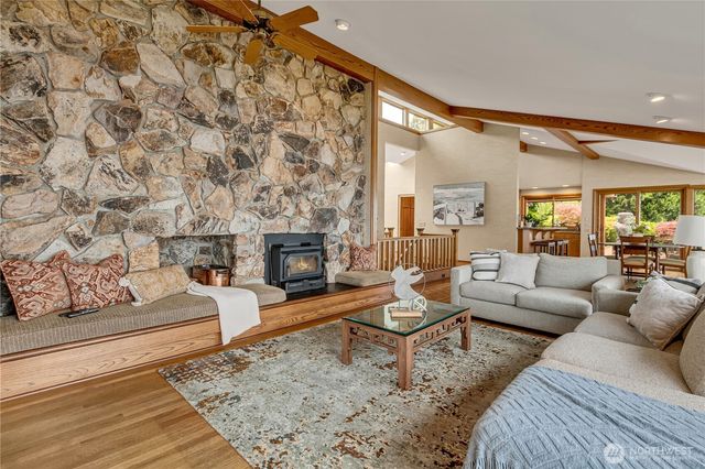 5325 Illahee Lane NE, Olympia, WA 98516