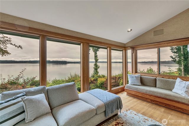 5325 Illahee Lane NE, Olympia, WA 98516