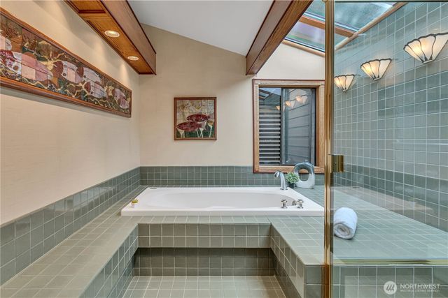 5325 Illahee Lane NE, Olympia, WA 98516