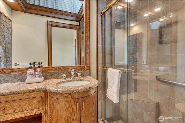 5325 Illahee Lane NE, Olympia, WA 98516