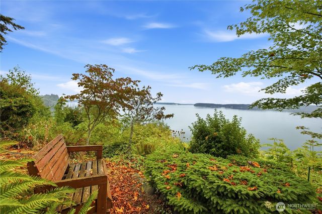5325 Illahee Lane NE, Olympia, WA 98516