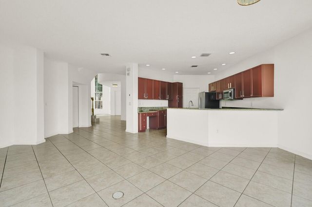 9037 Alexandra Circle, Wellington, FL 33414