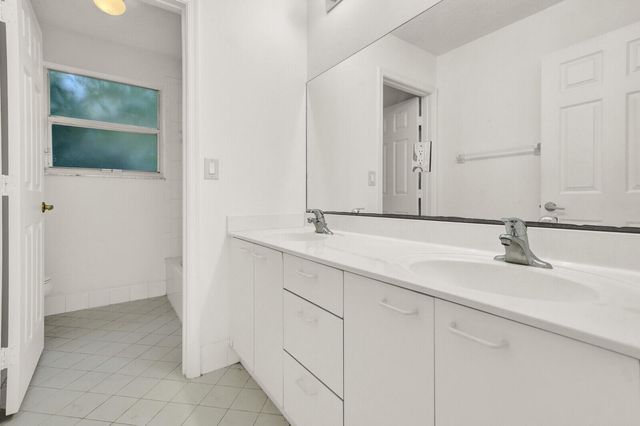 9037 Alexandra Circle, Wellington, FL 33414