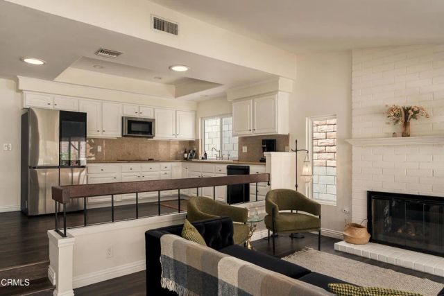 2400 Temple Avenue, Camarillo, CA 93010