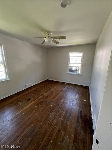 11705 Farringdon, Cleveland, OH 44105