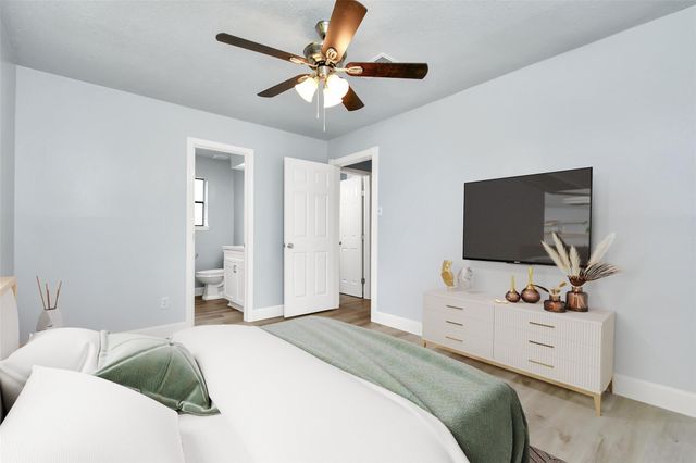 6411 Hollow Oaks Drive, Houston, TX 77050