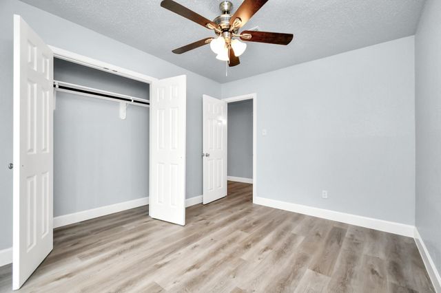 6411 Hollow Oaks Drive, Houston, TX 77050