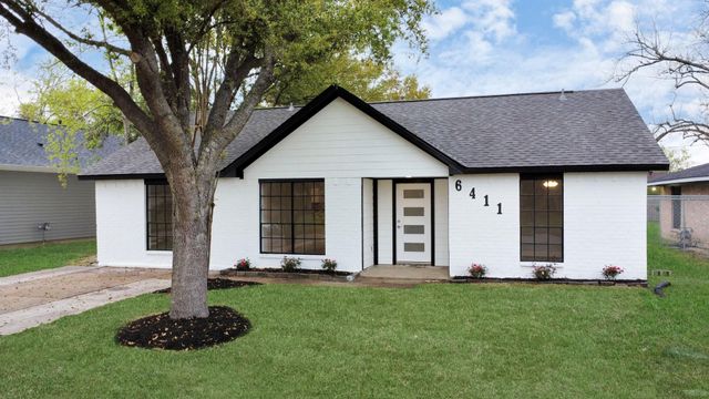 6411 Hollow Oaks Drive, Houston, TX 77050