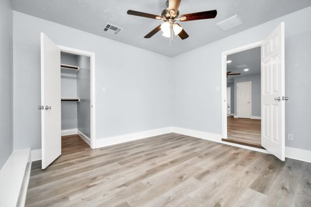 6411 Hollow Oaks Drive, Houston, TX 77050