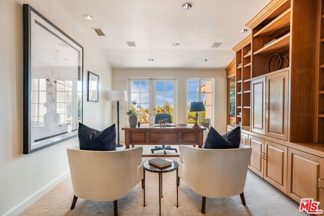 10820 Ambazac Way, Los Angeles, CA 90077