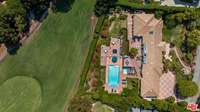 10820 Ambazac Way, Los Angeles, CA 90077